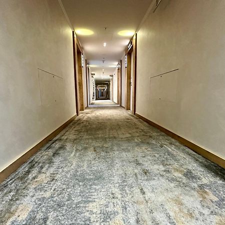 Seaside Vip Hotel Батумі Екстер'єр фото